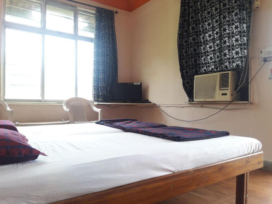 Hotel Mtdc Meghdhanush Park Igatpuri Exteriér fotografie